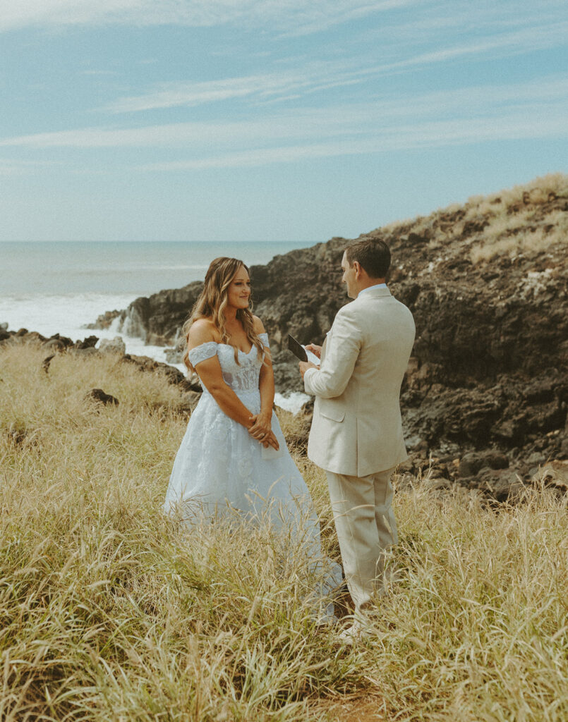 couple getting married on big island in hawaii | A Peaceful and Laid Back Big Island Hawaii Wedding
