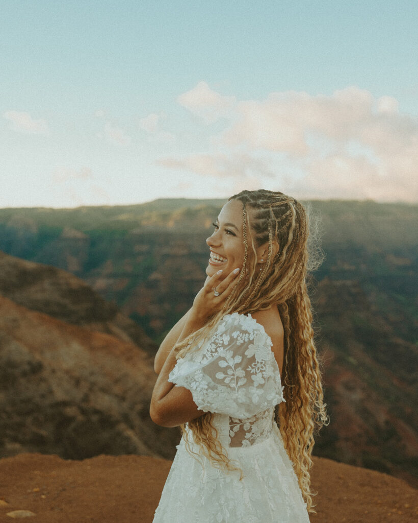 couple in hawaii taking their engagement photos

