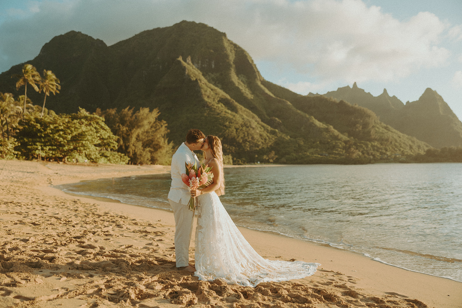 An intimate wedding photoshoot in kauai