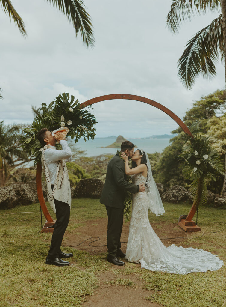 a hawaii destination wedding
