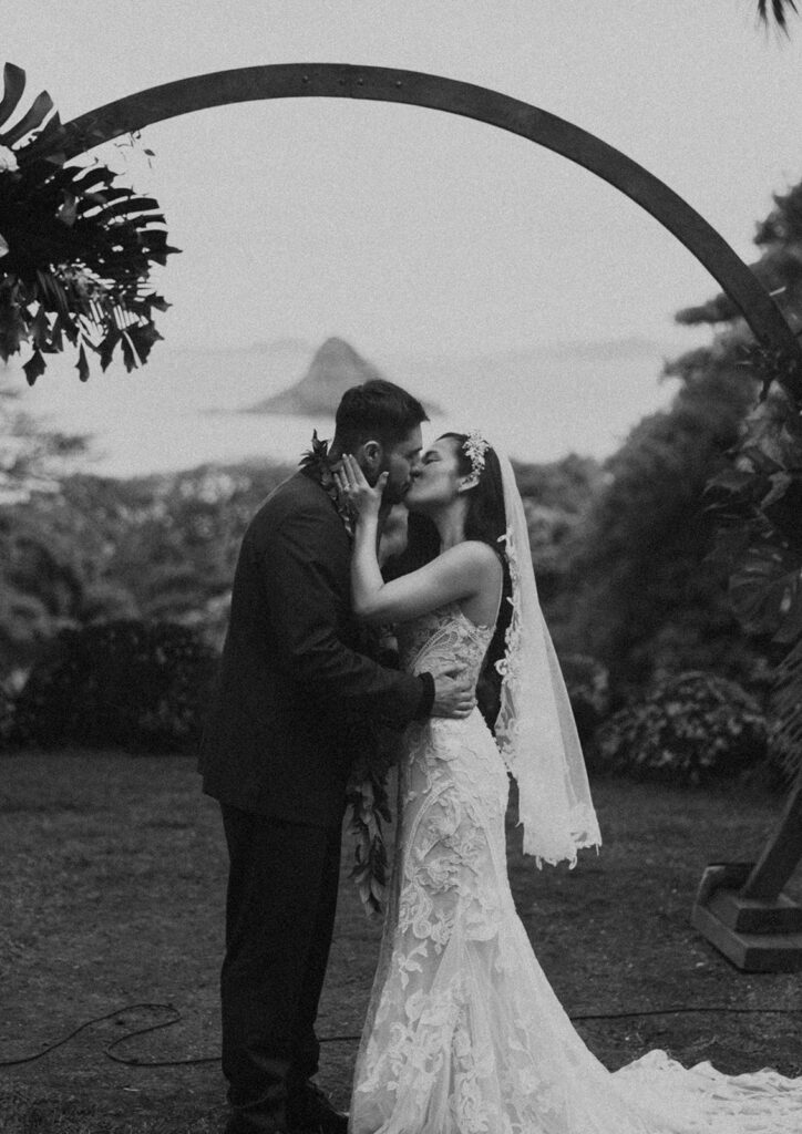 couple posing for wedding photos in hawaii
