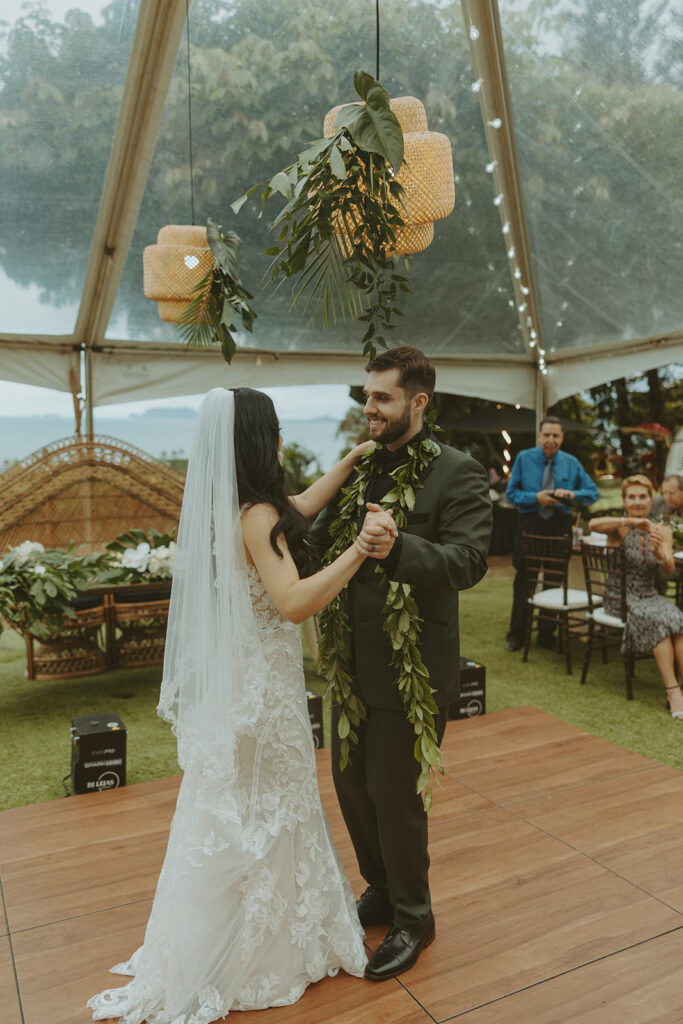 couple posing for wedding photos in hawaii
