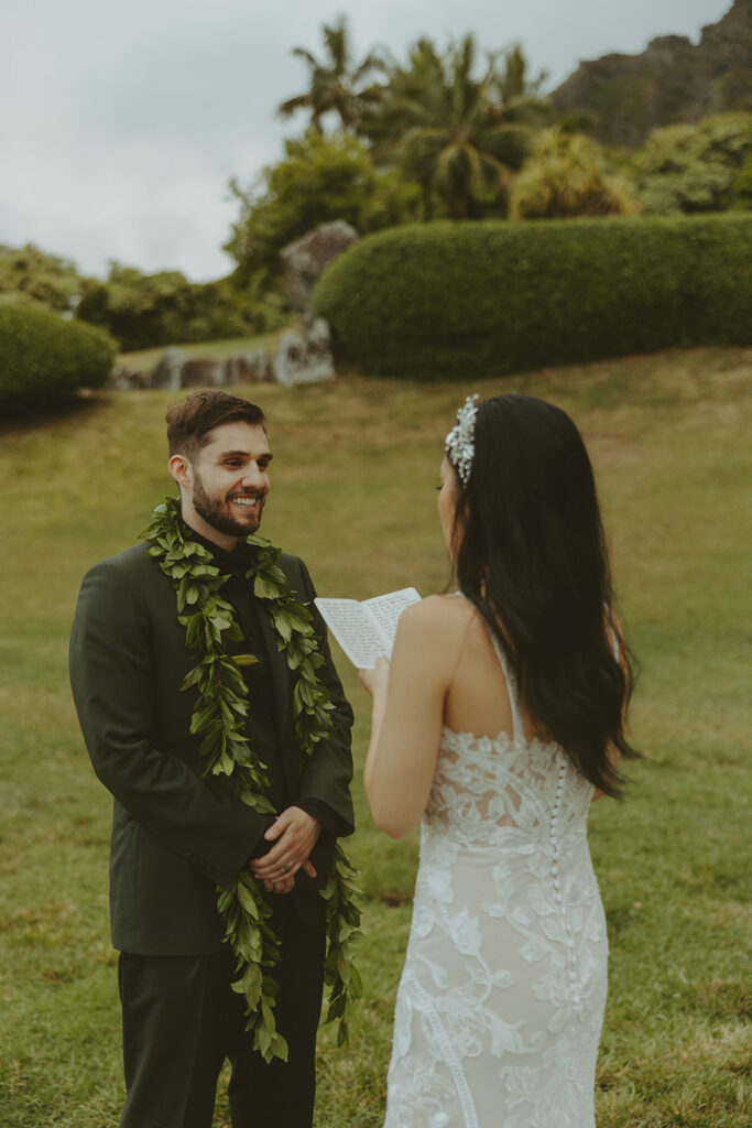 couple posing for wedding photos in hawaii
