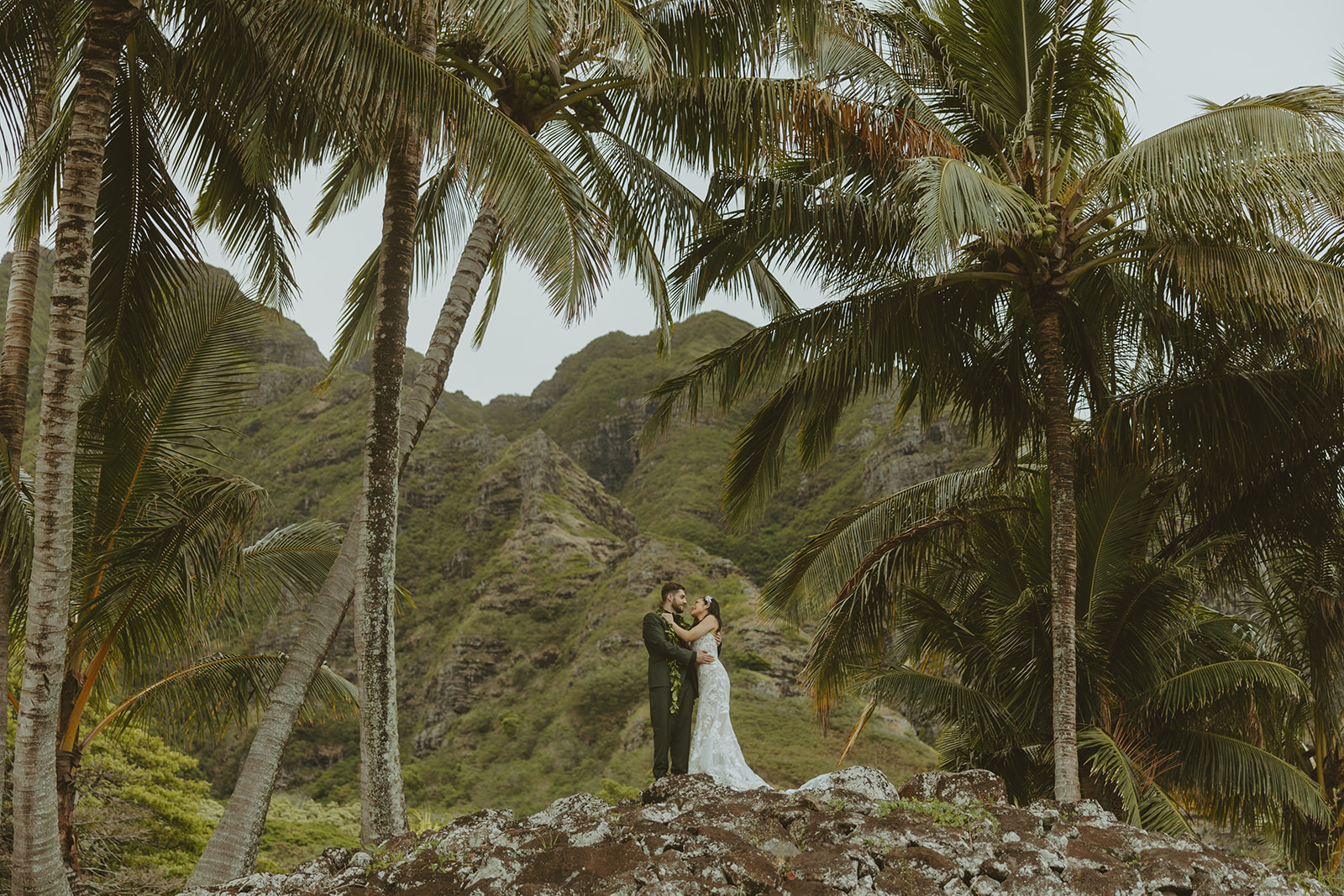 a destination wedding in hawaii