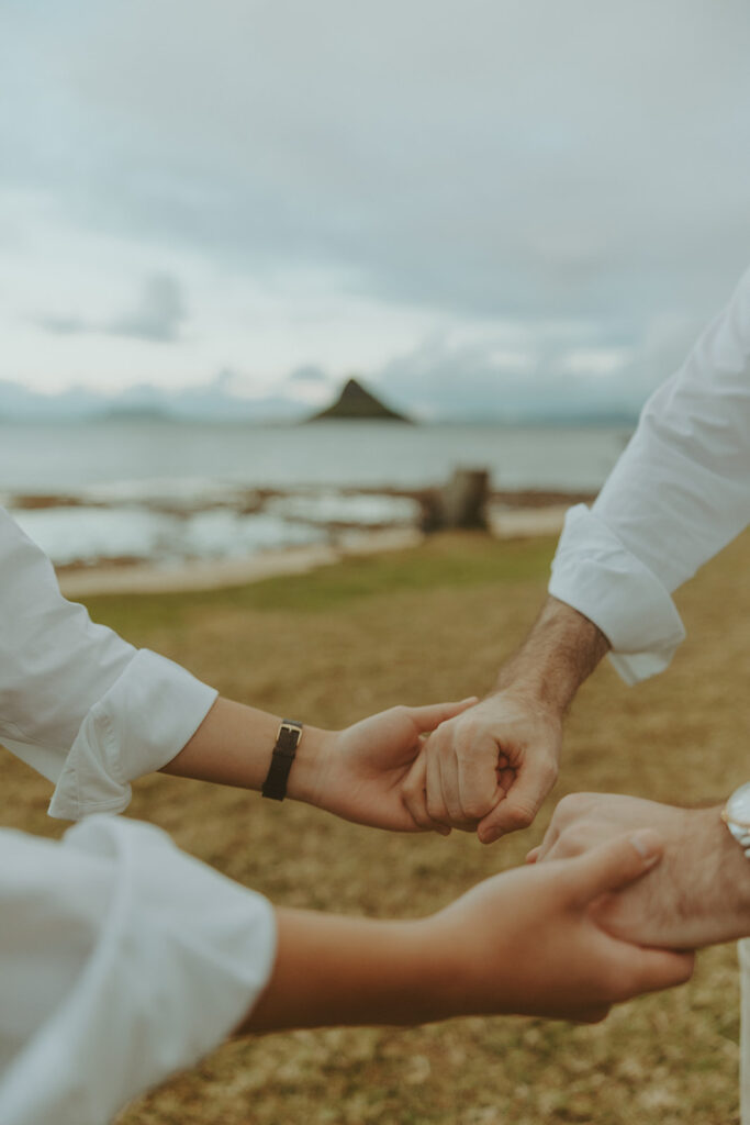 a elopement photoshoot in oahu
