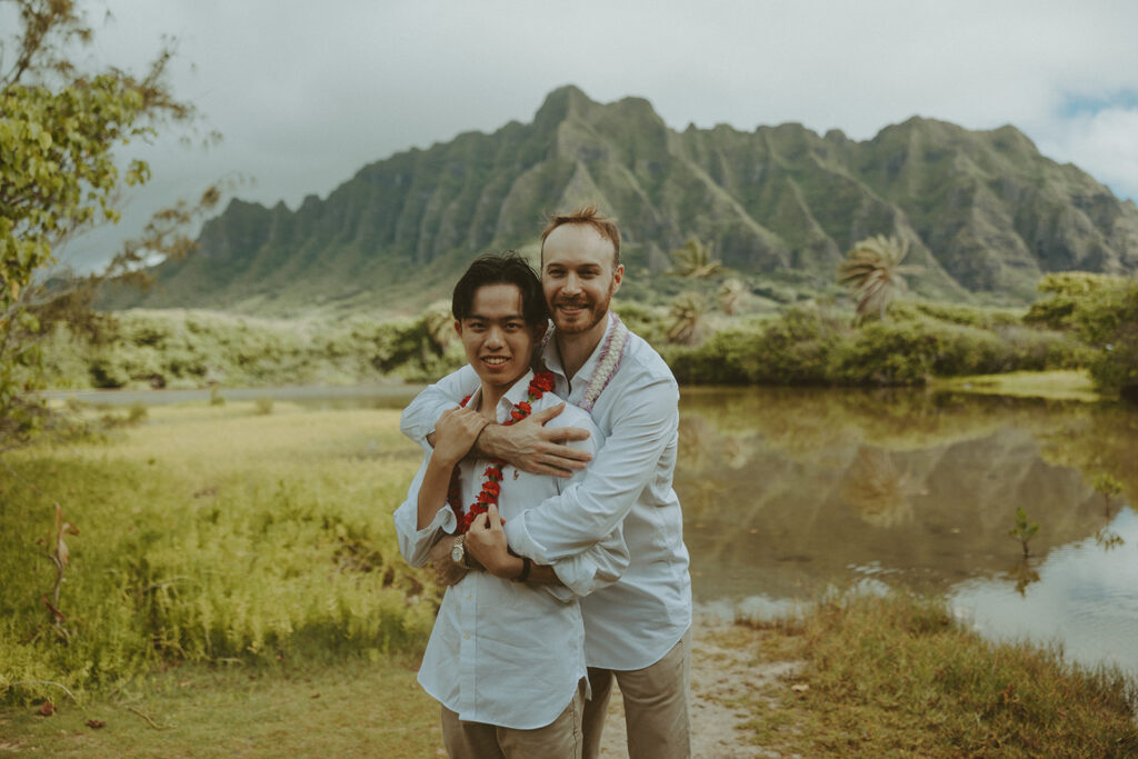 couple taking their elopement photos in hawaii
