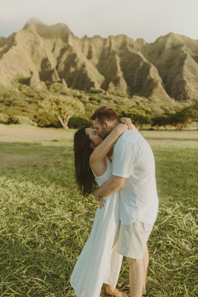 a beach side couples session in oahu
