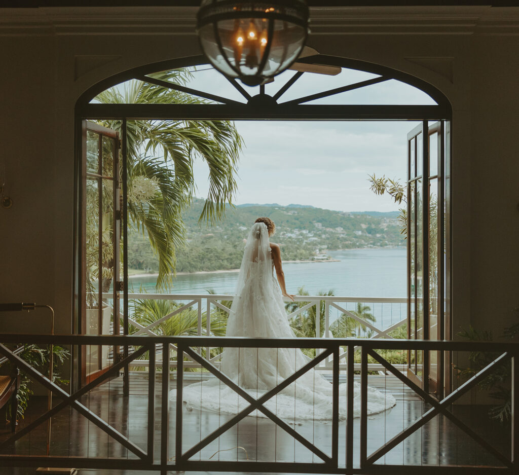 A luxury destination wedding celebration at Round Hill Resort in Jamaica
