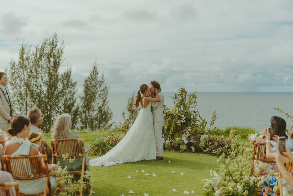 A dreamy and easygoing wedding day on the beautiful island of Kauai.
