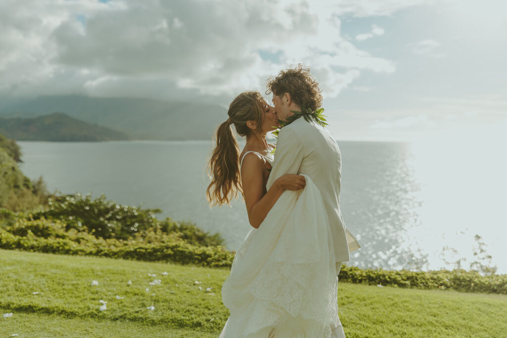 A serene and unforgettable wedding surrounded by Kauai’s natural beauty.
