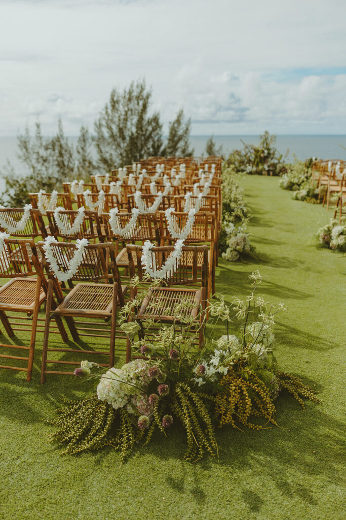 A relaxed and gorgeous destination wedding set in the stunning scenery of Kauai.
