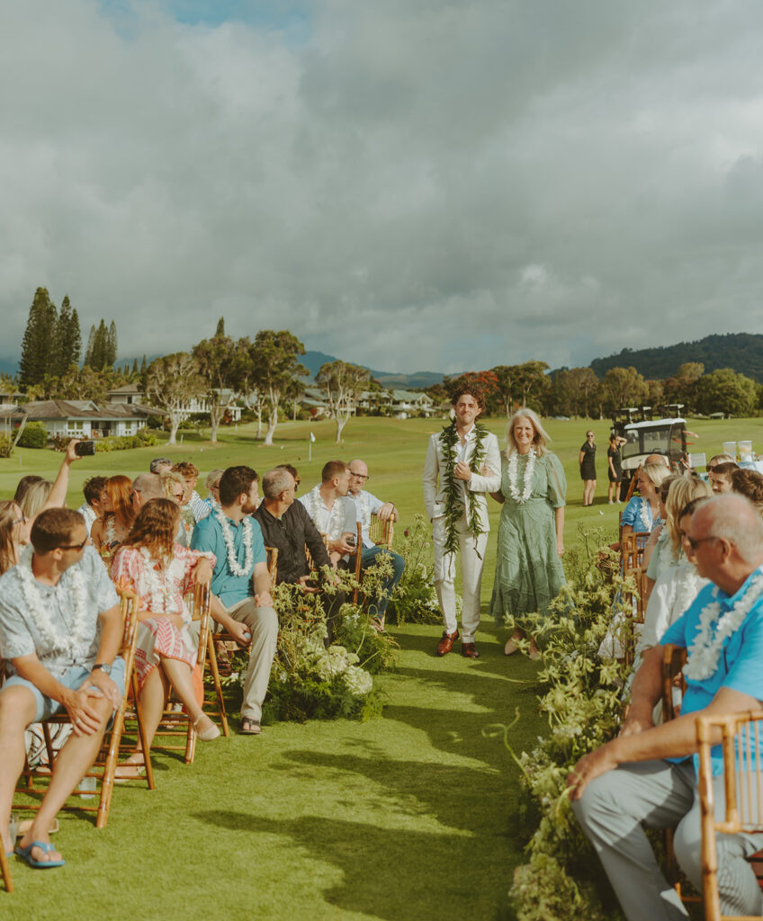 A serene and unforgettable wedding surrounded by Kauai’s natural beauty.
