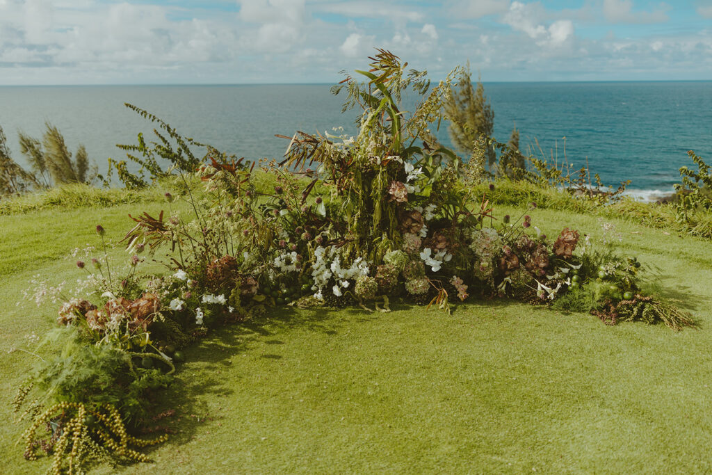 A serene and unforgettable wedding surrounded by Kauai’s natural beauty.
