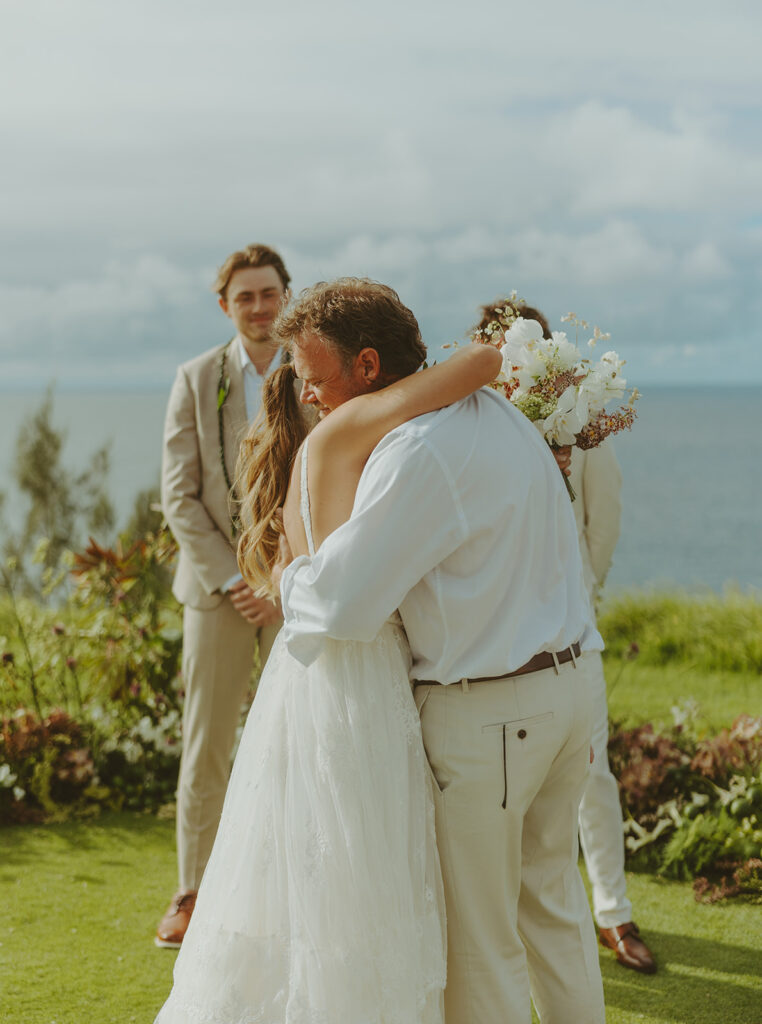 A relaxed and gorgeous destination wedding set in the stunning scenery of Kauai.
