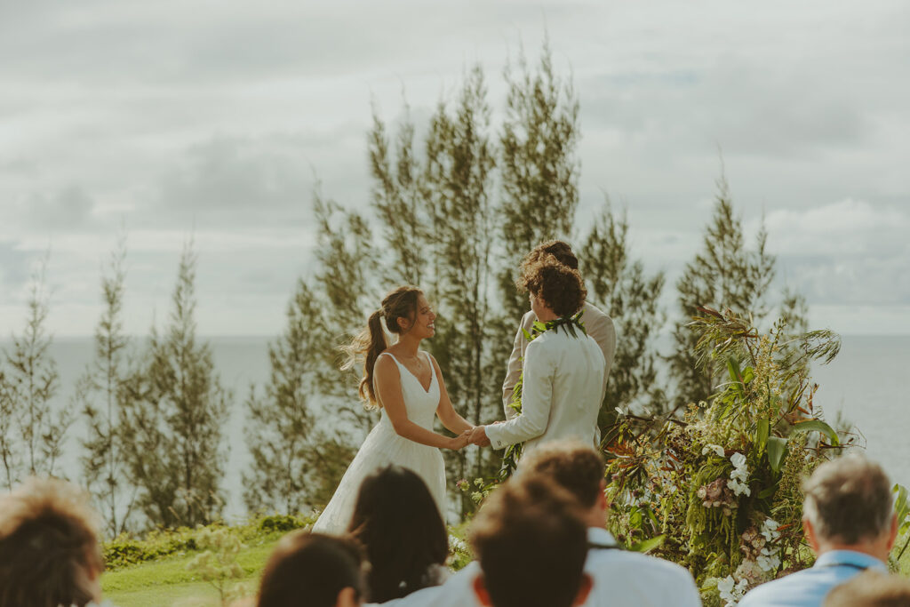 A dreamy and easygoing wedding day on the beautiful island of Kauai.