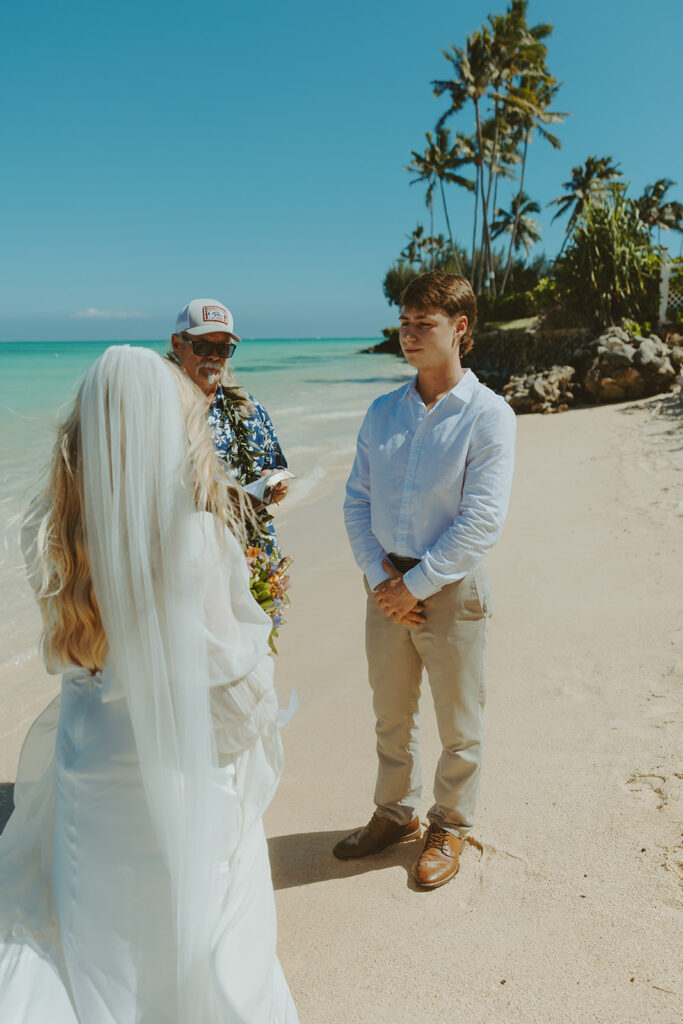 oahu elopement locations for your wedding day
