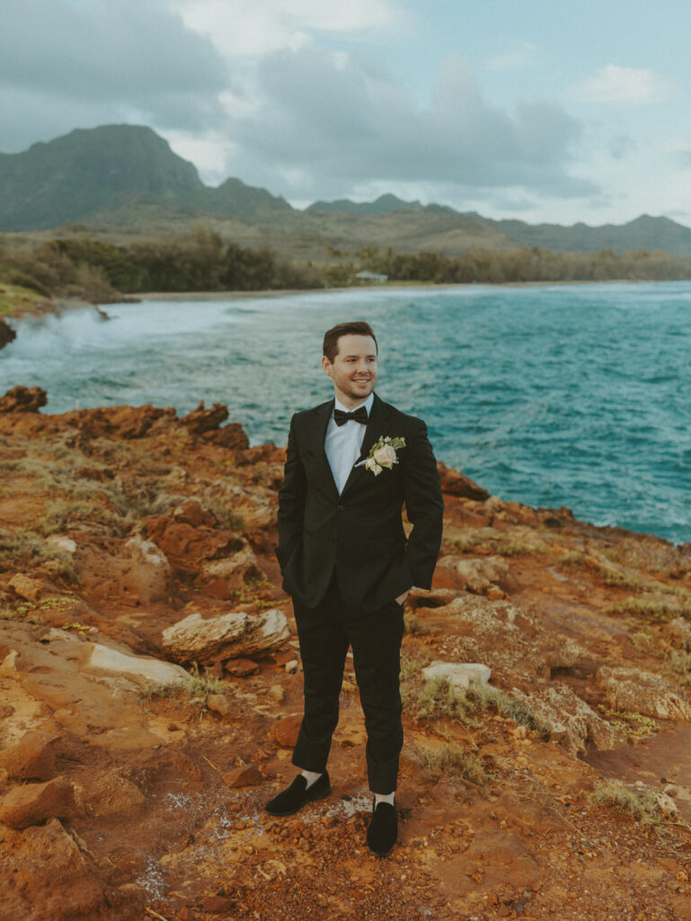 Romantic wedding portraits of a couple on the cliffs 
