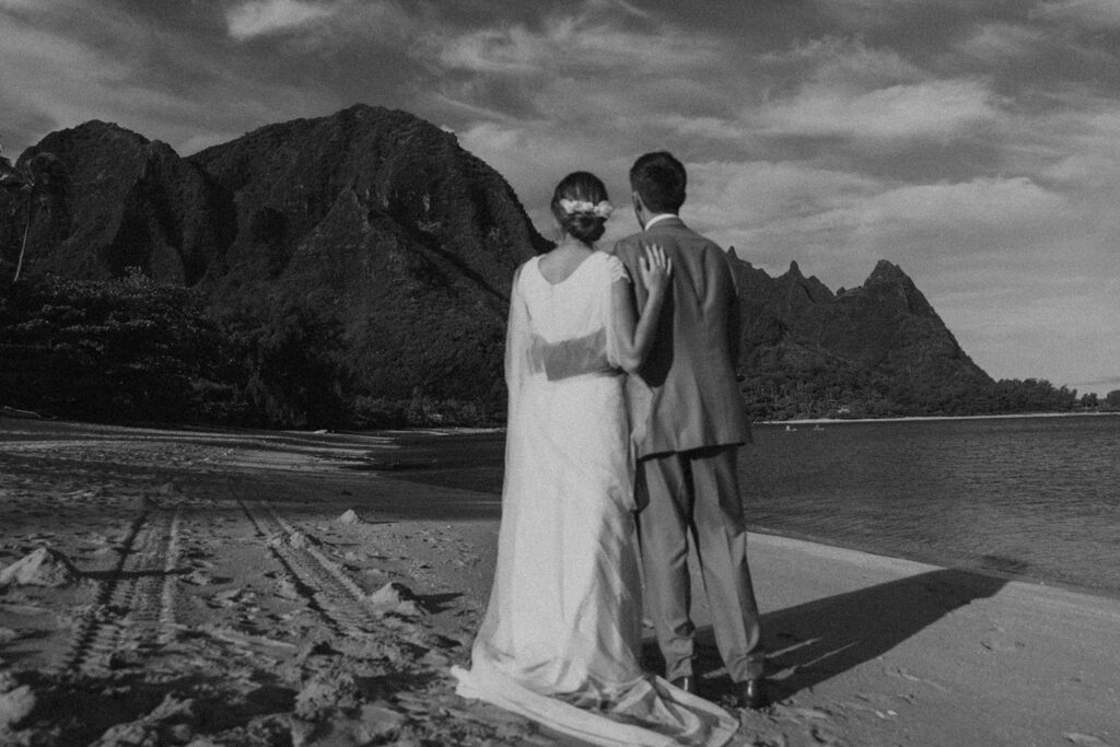 photos from a hawaii wedding photographer