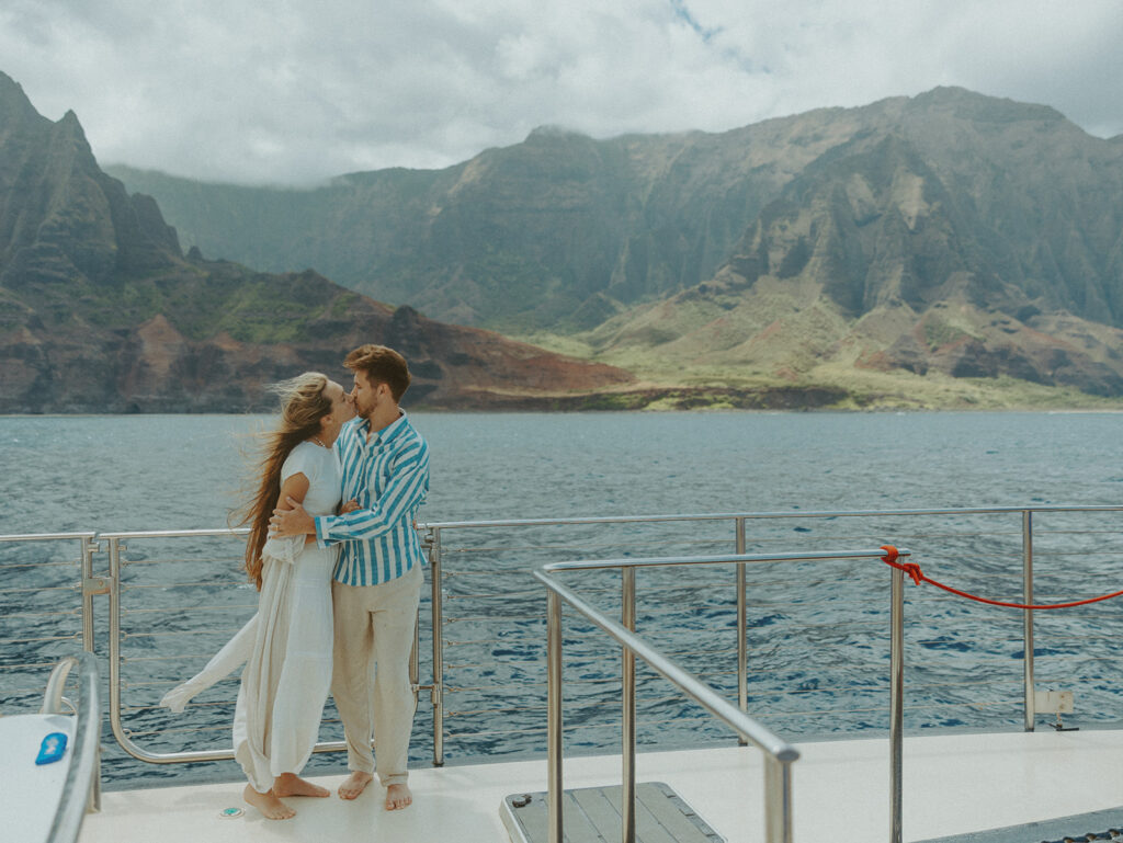 photos from a hawaii wedding photographer