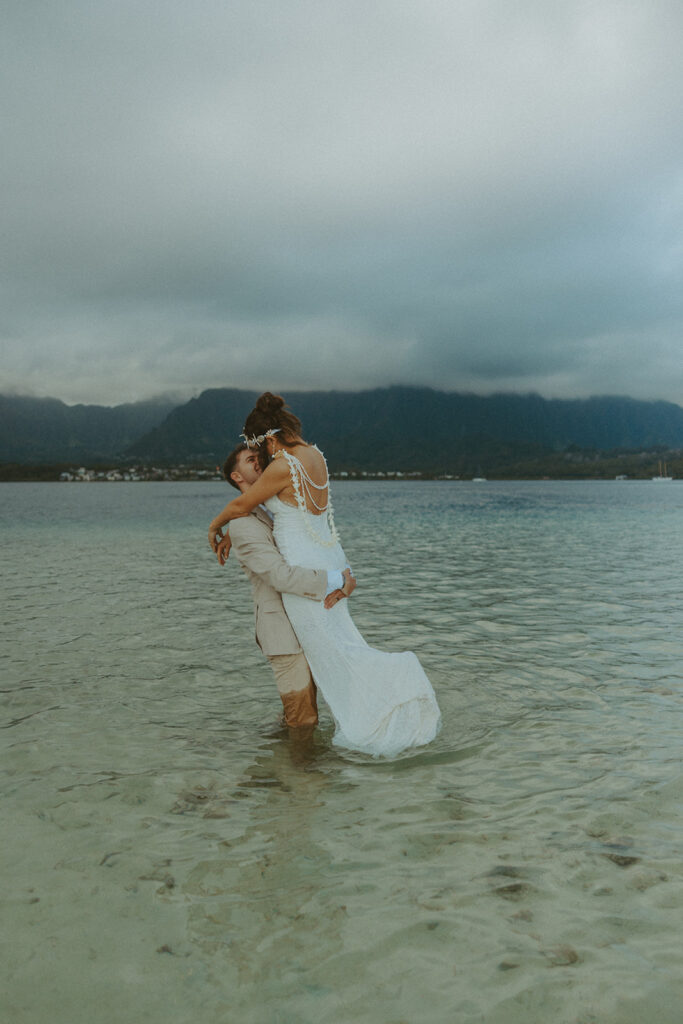 A Dreamy Kaneohe Bay Sandbar Wedding on Oahu
